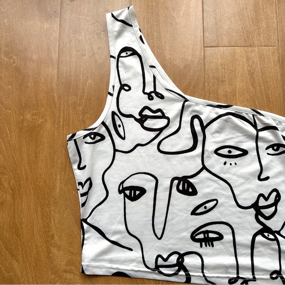Shein Black and White Silhouette Sketch Lines One Shoulder Top, Size Large - Picture 2 of 16